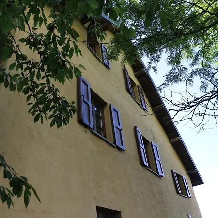 بيت شباب Rifugio Casa Ressia